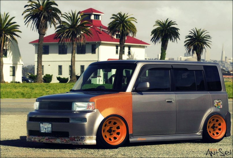 Toyota Scion XB 2004
