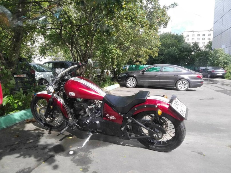 Johnny pag Malibu 320i