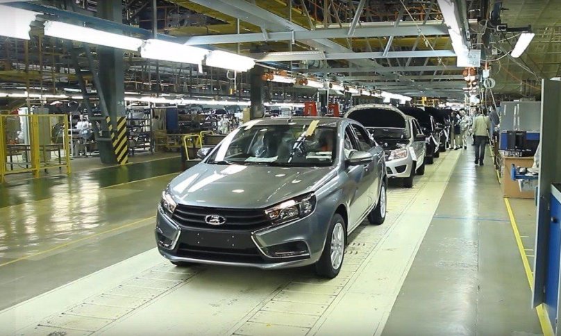Lada XRAY конвейер