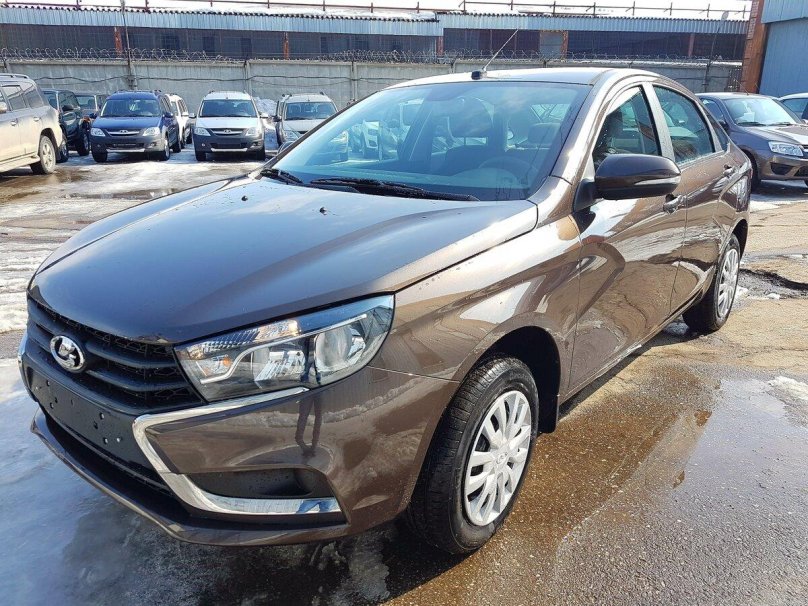 Лада Веста 2018 года