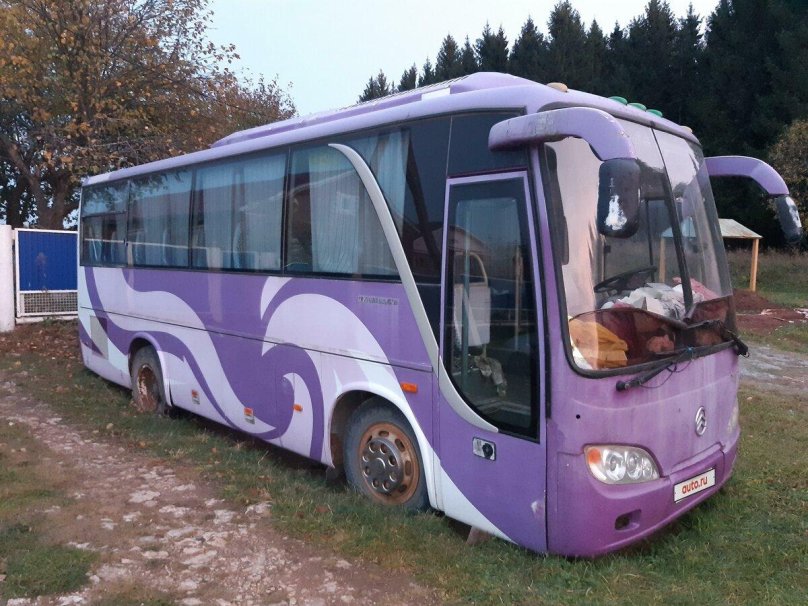 Автобус Golden Dragon xml6126jr