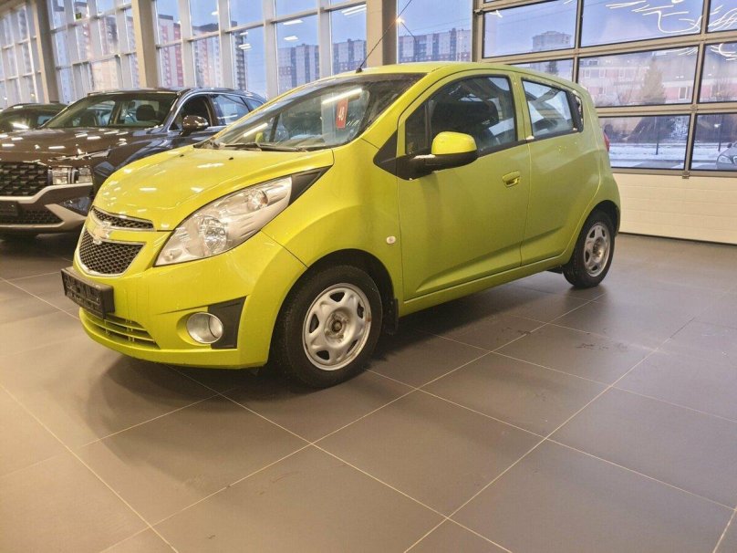 Шевроле Спарк 2012 салатовый