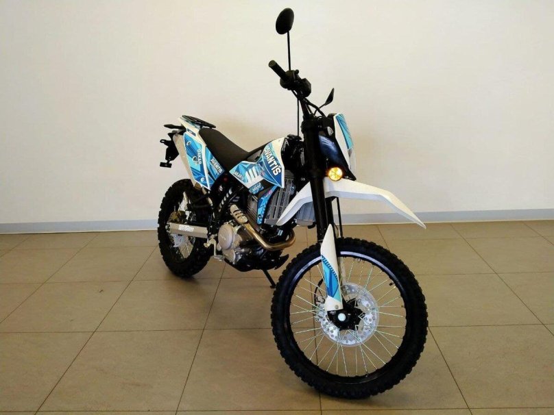 Авантис Дакар 250