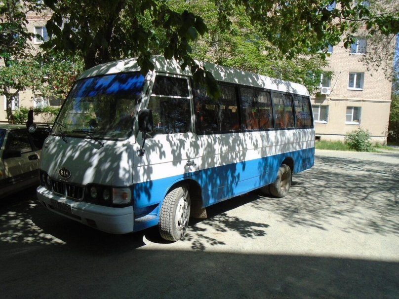 Автобус Kia Combi