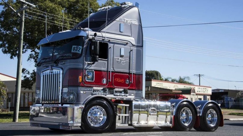 Kenworth k104