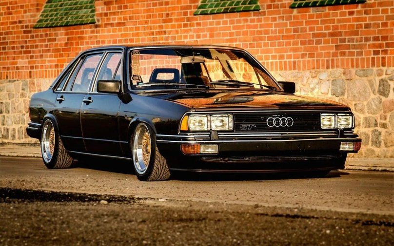 Audi 100 c2 stance