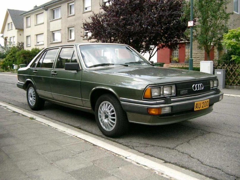 Audi 200 c2