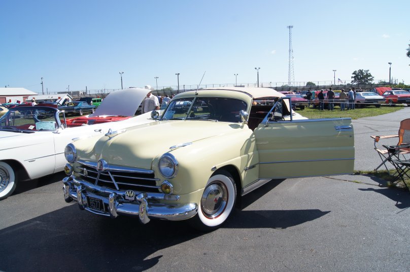 Хадсон Коммодор 49