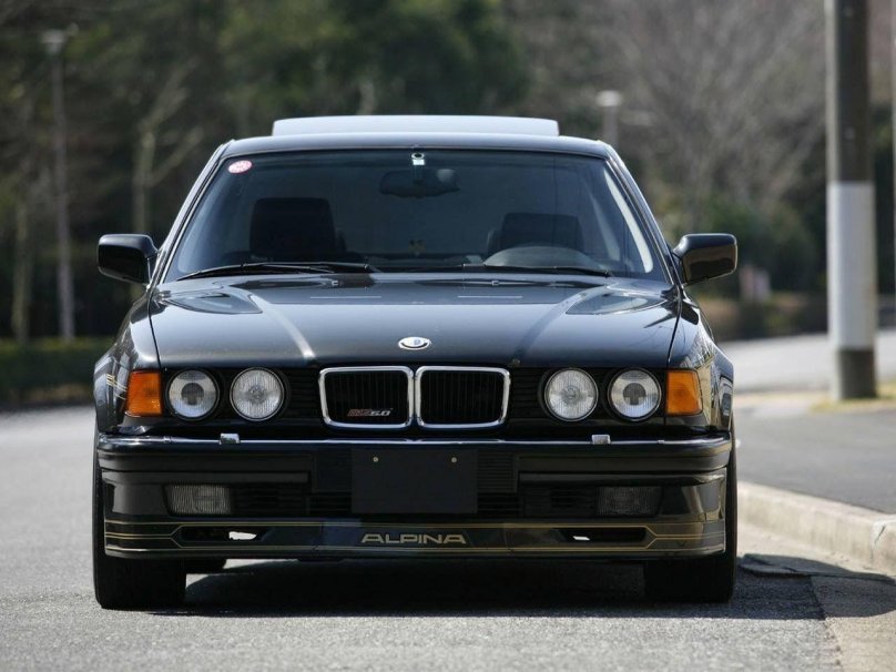 BMW 740i e32