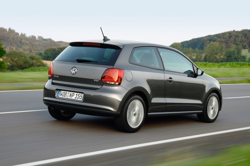 Volkswagen Polo 2009 хэтчбек