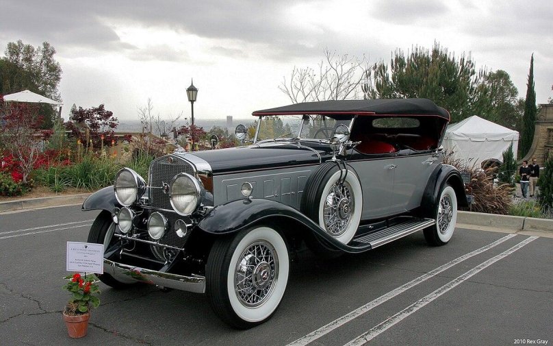 Cadillac v16 Imperial sedan