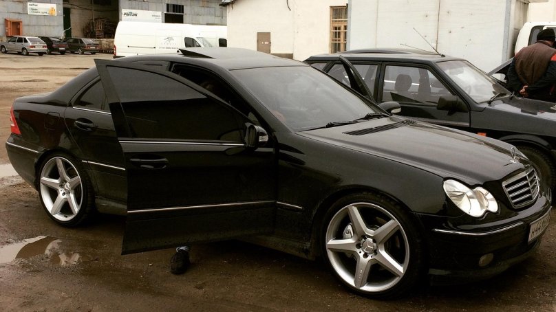 Мерседес w203 черный