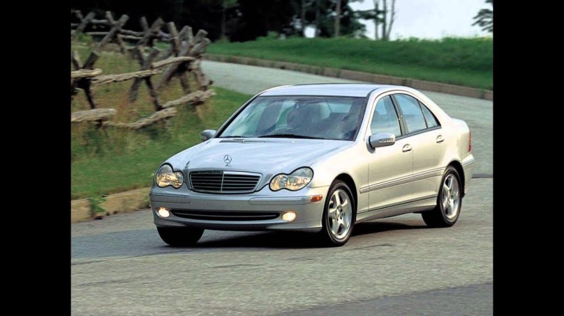 Mercedes-Benz w203 2000