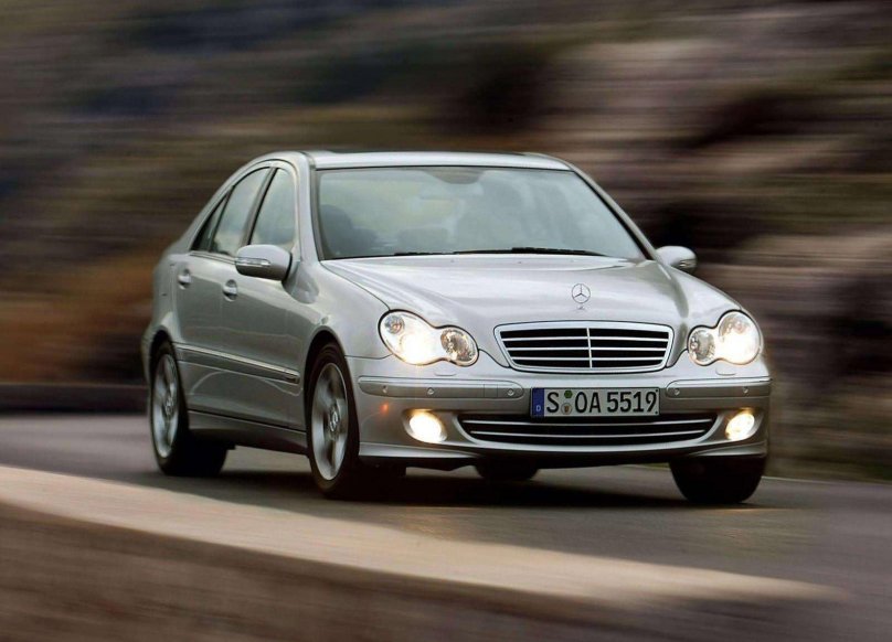Mercedes-Benz w203 2004