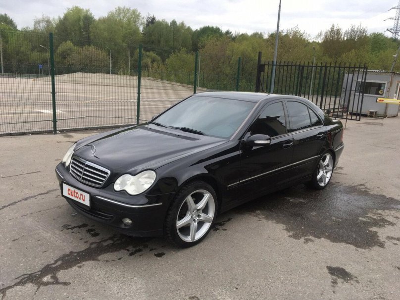 Mercedes Benz w203 черный