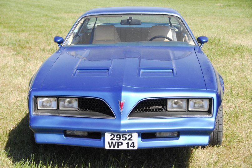 Pontiac Firebird 2