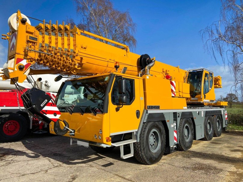 Liebherr LTM 1090