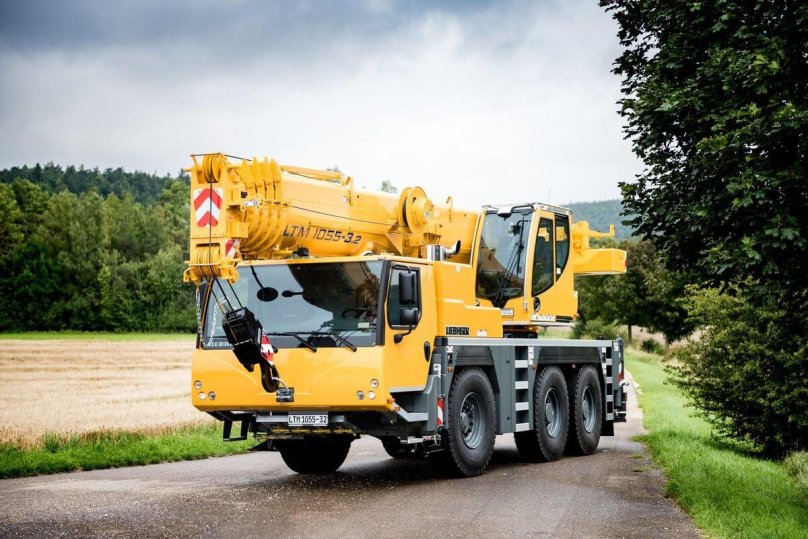 Liebherr LTM 1055