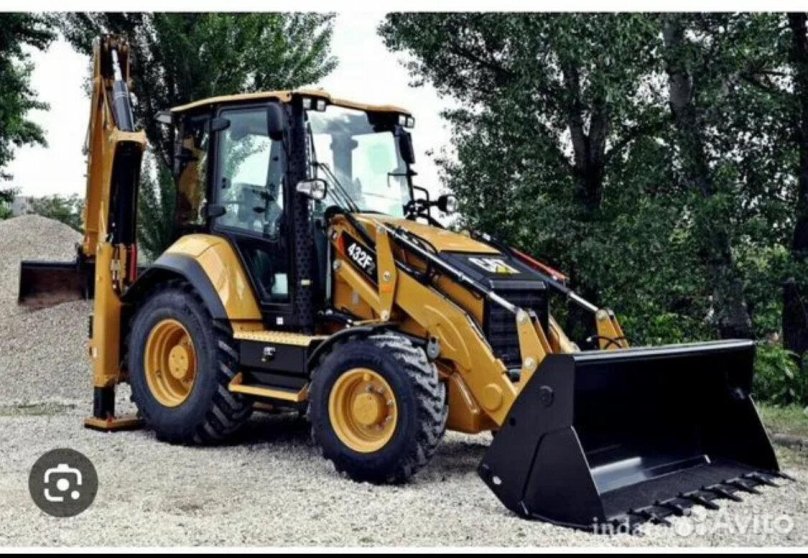 Погрузчик – экскаватор Caterpillar 444f