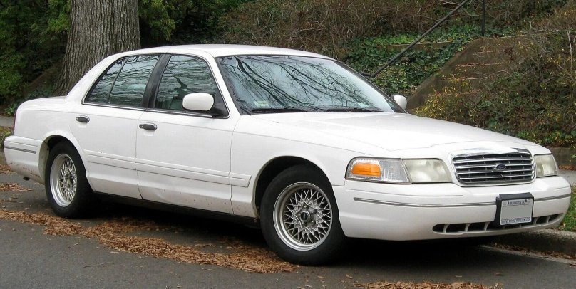 Форд Crown Victoria 1998