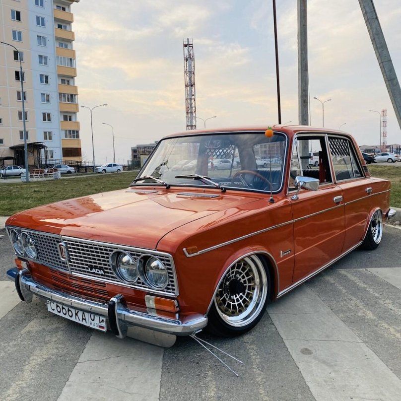 ВАЗ 2103 классика