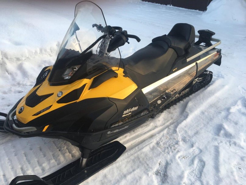 Снегоход БРП Скандик 550