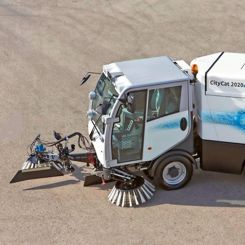 Подметально-вакуумная машина ВКМ-2020