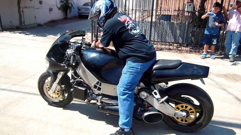 MTT y2k мотоцикл