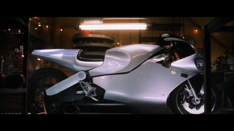 Мотоцикл с двигателем от вертолета MTT y2k