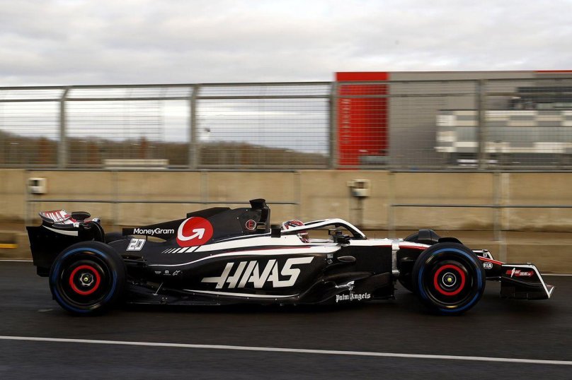 Болиды ф1 2023