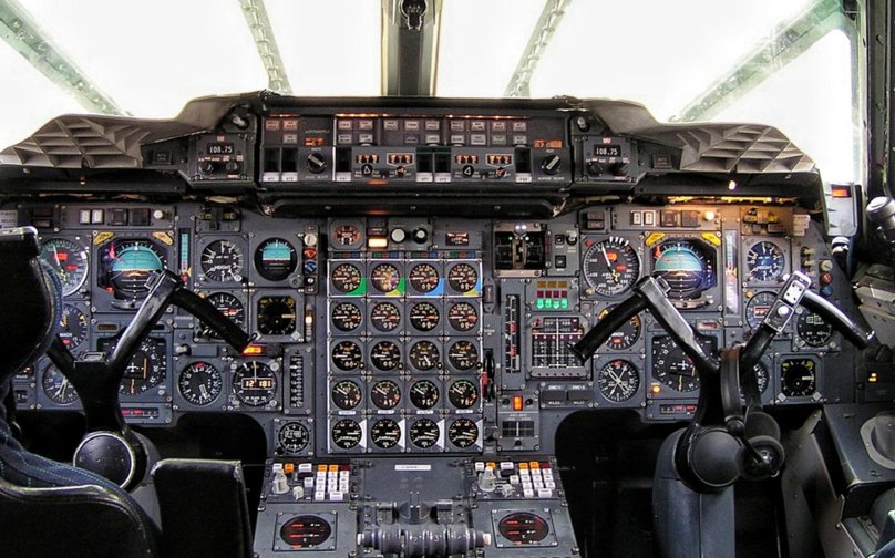 Конкорд кабина пилота