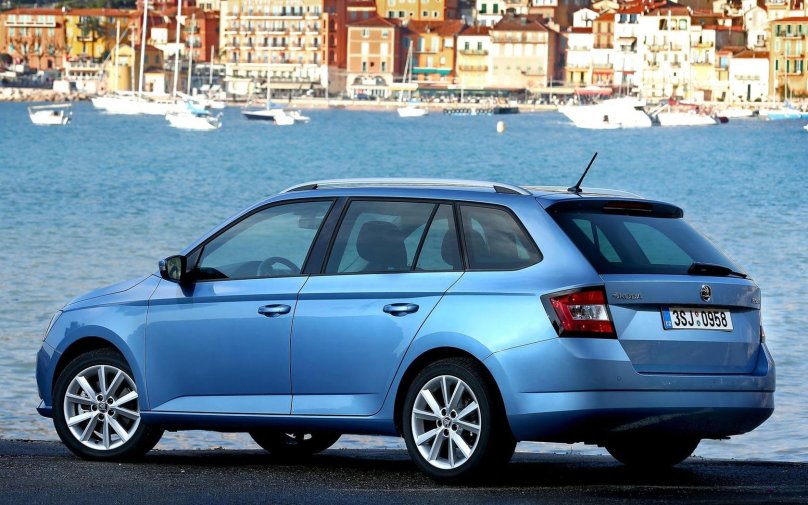 Шкода Фабия Комби 2015