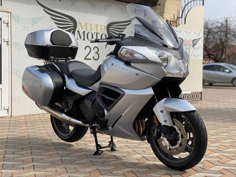 Triumph Trophy 1200
