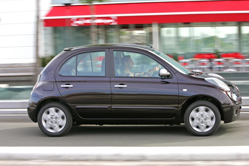 Nissan Micra 5