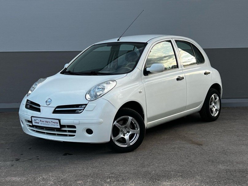 Ниссан Микра 1.2 80 л. с.