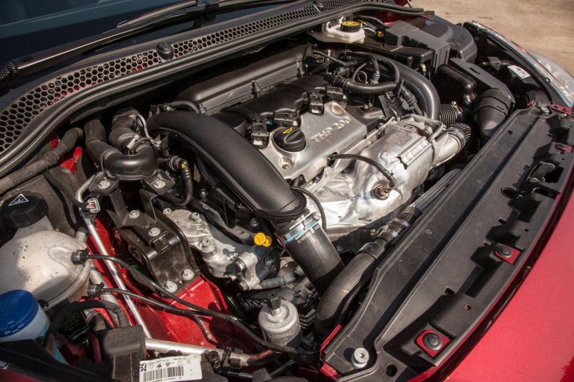 Пежо RCZ мотор