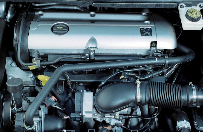 Пежо 307 2.0 бензин