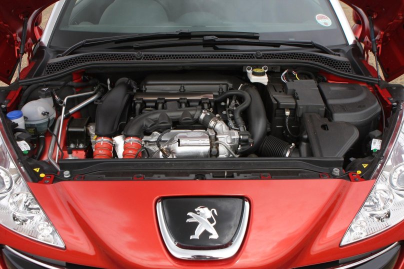 Peugeot 308 под капотом