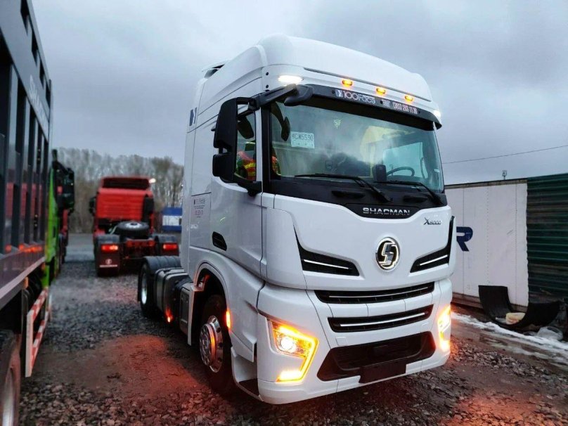 Шакман 6000 тягач