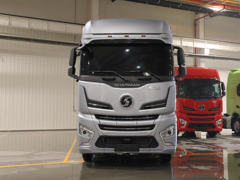 Шакман x6000 тягач