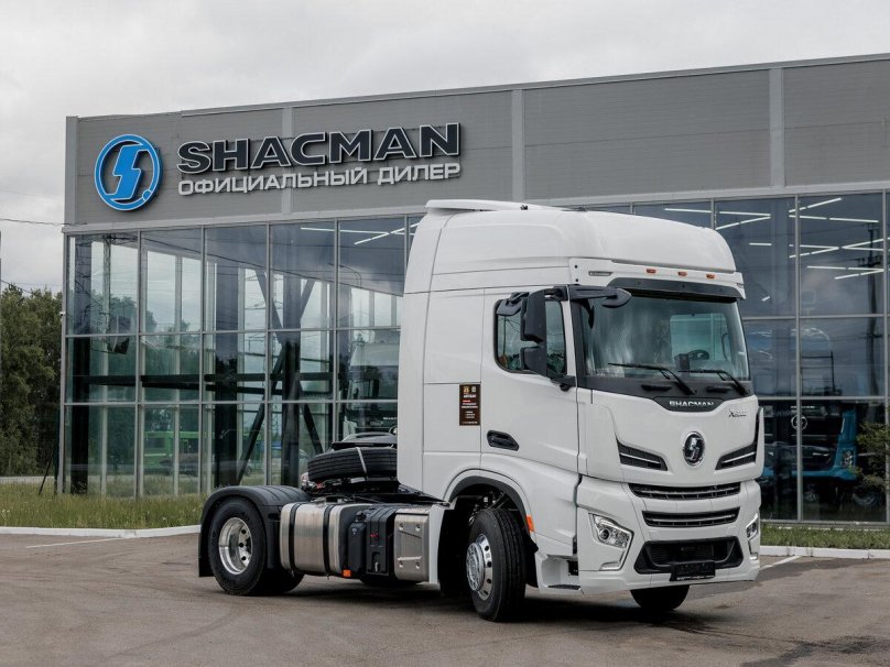 Седельный тягач Шакман 4х2