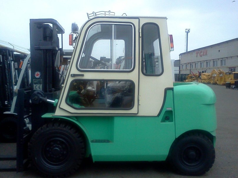 Брелок вилочный погрузчик