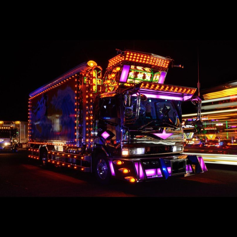 Грузовики decotora