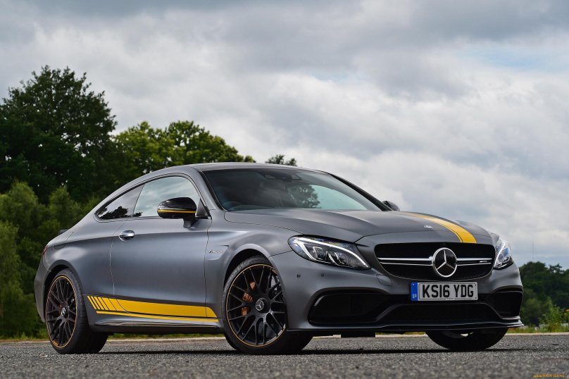 Mercedes Benz c63s AMG