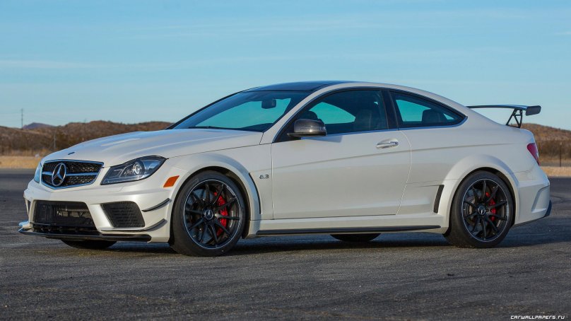 Mercedes Benz c63 AMG Coupe 2012