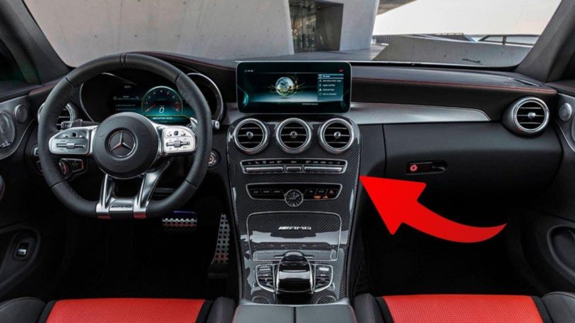 Мерседес-Бенц АМГ 63 салон