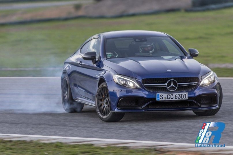 Мерседес Бенц ц63 АМГ