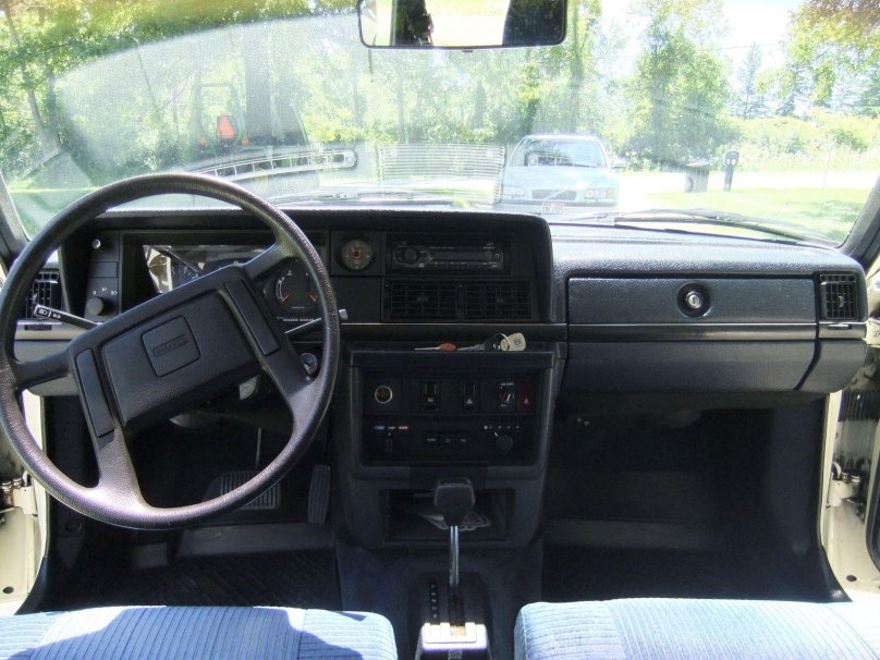 Volvo 240 Interior