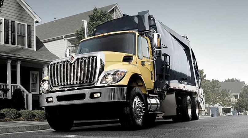 Navistar International 8600