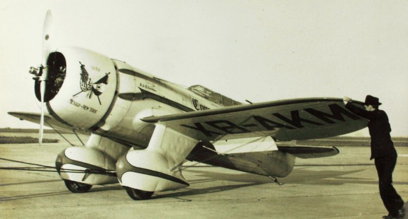 Самолет Джи би